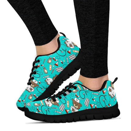 Hellblauer Nurse Bear Sneaker