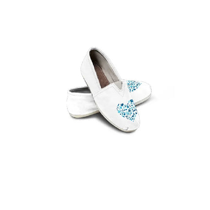 Zapatillas de enfermera de lona blanca con corazón azul claro