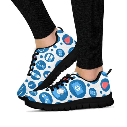 Baskets Nurse 3 en maille blanche pour femme avec icônes médicales bleu-blanc