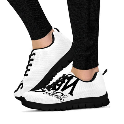 Sneakers bianche da donna con logo infermiera